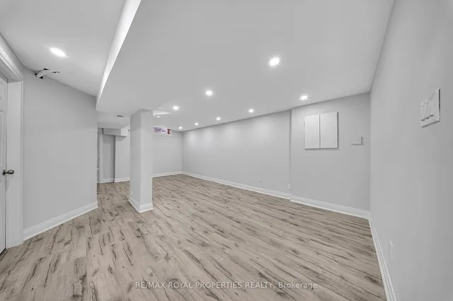 Additional image 27 of 50 Scarfair Ptwy