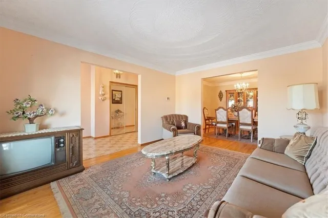 Additional image 9 of 17 Colgate Crt