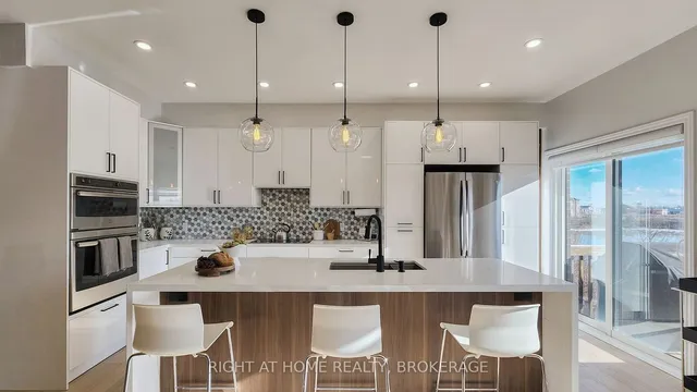 Additional image 12 of 360 Athabasca Common