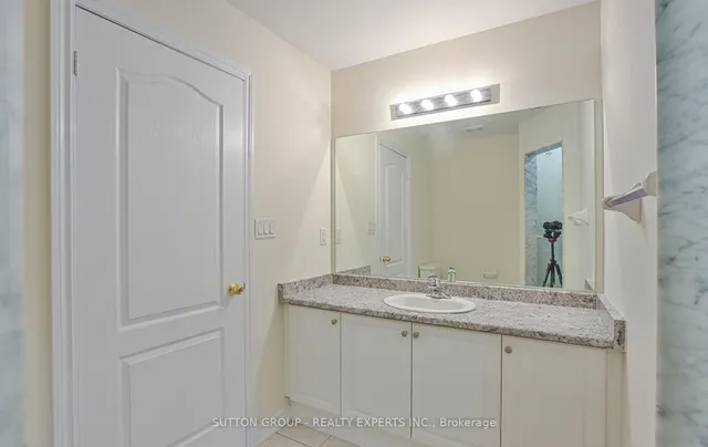 Additional image 27 of 26 Miami Grve