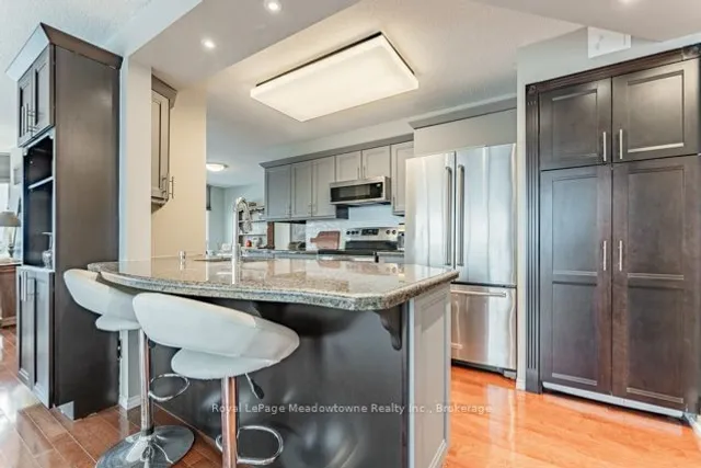 Additional image 18 of 100 Millside Dr Unit 1408