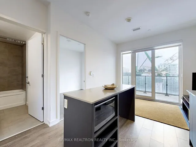 Additional image 10 of 8 Tippett Rd Unit 1001