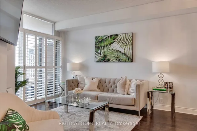 Additional image 12 of 80 Harrison Garden Blvd Unit 1428