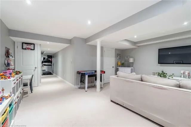 Additional image 40 of 45 Seabreeze Cres Unit 10