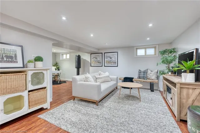 Additional image 24 of 18 Martha St