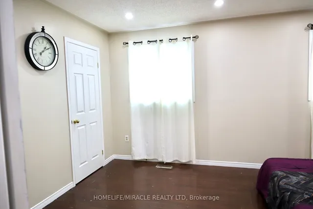 Additional image 26 of 22 Cranberry Cres