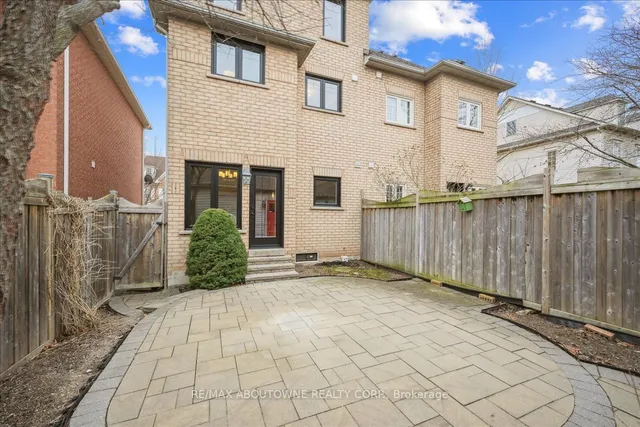 Additional image 31 of 183 Roxton Rd