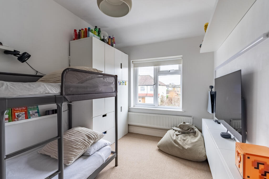 Additional image 10 of Leyland Avenue, St. Albans, Hertfordshire, AL1