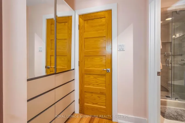 Additional image 23 of 43 Snowshoe Millway