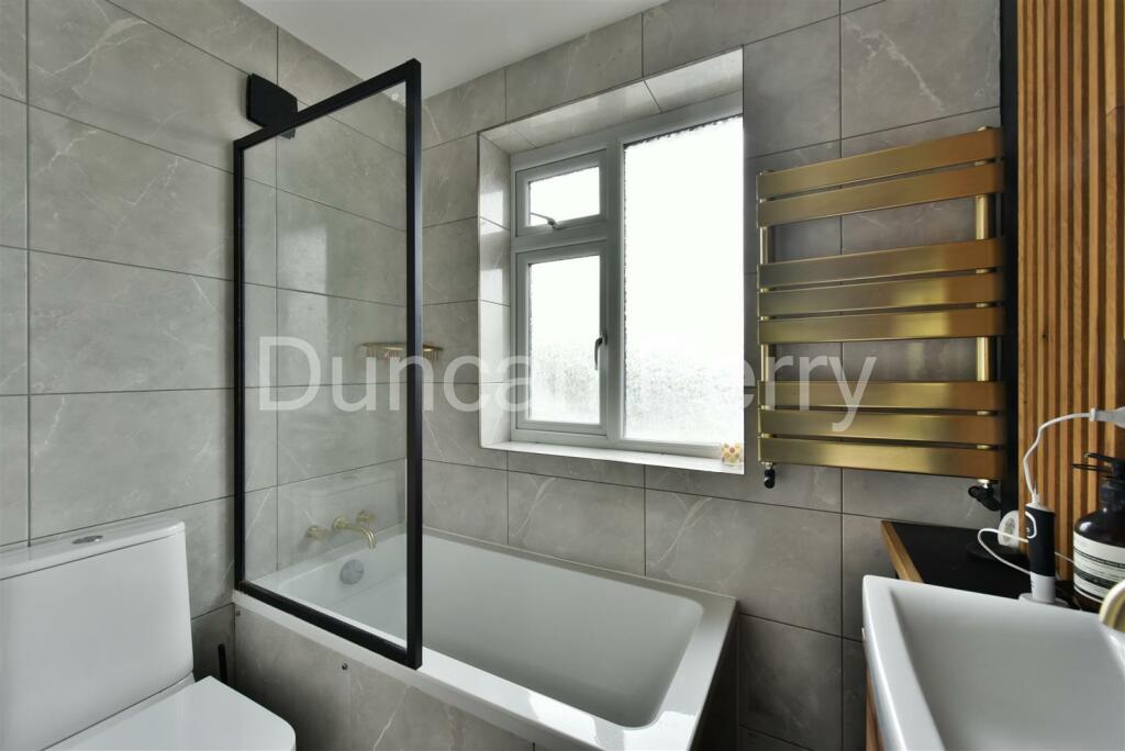 Additional image 16 of Holloways Lane, Welham Green