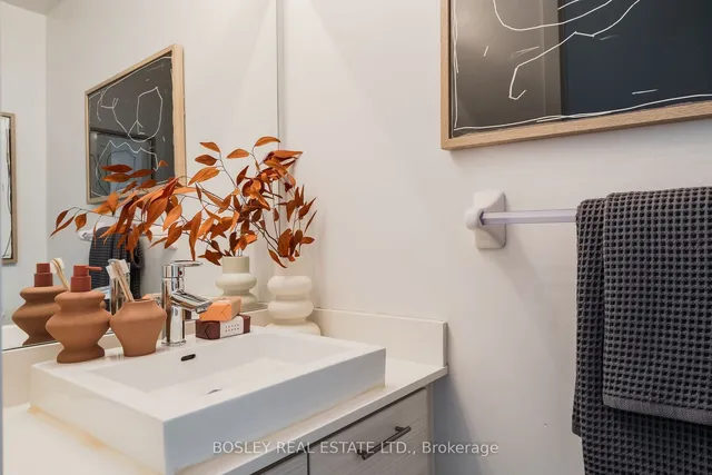 Additional image 34 of 26 Norton Ave Unit 1401