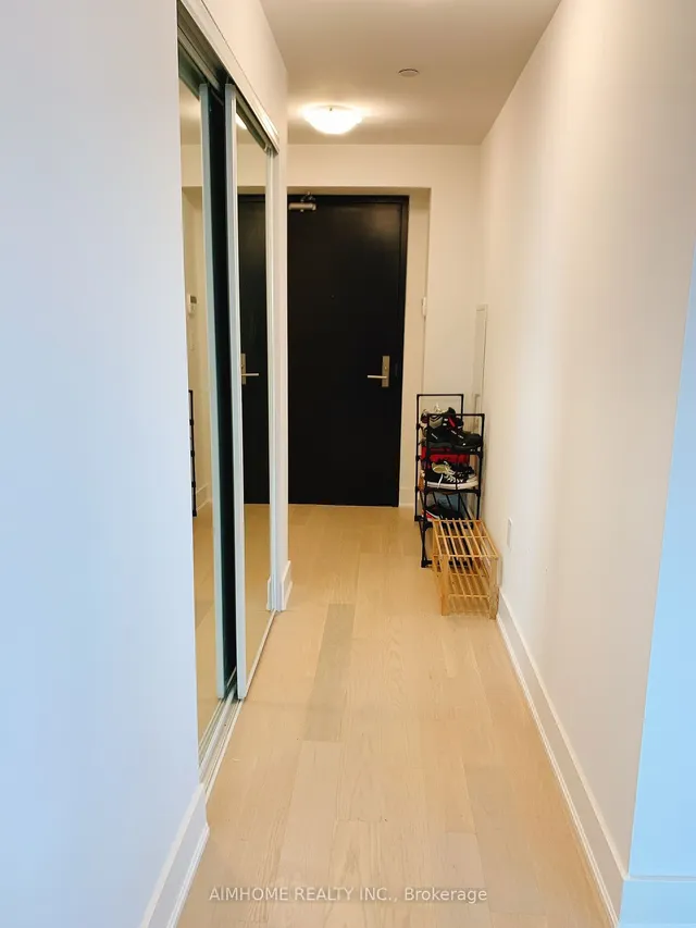 Additional image 15 of 955 Bay St Unit 3208