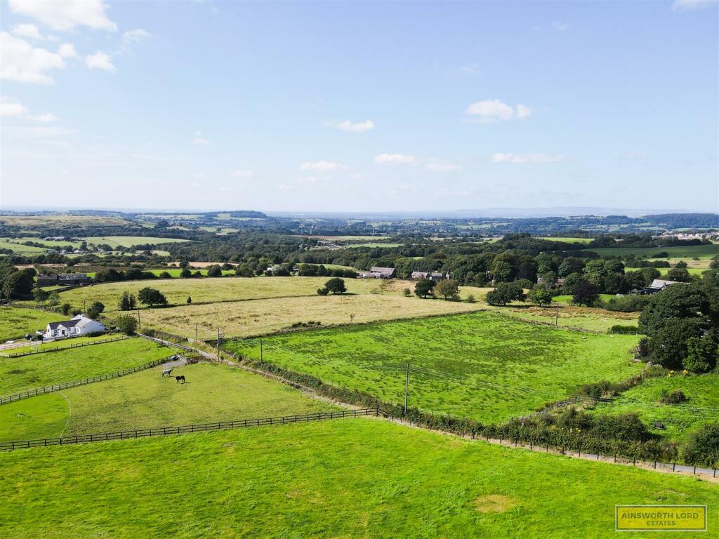 Additional image 3 of Golden Soney, Tockholes, Darwen