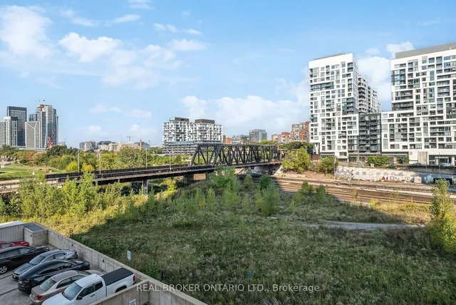 Additional image 21 of 170 Fort York Blvd Unit 303