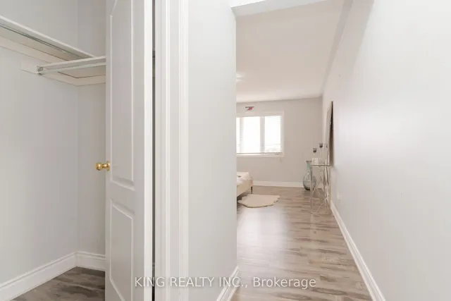 Additional image 20 of 54 COACHLIGHT Cres