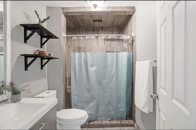 Additional image 21 of 528 UPPER WENTWORTH St