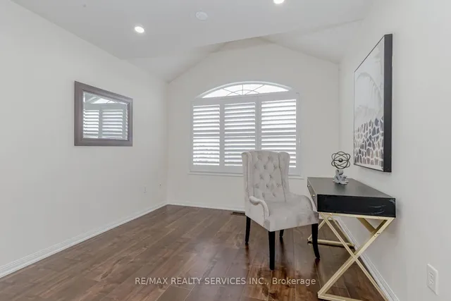 Additional image 18 of 12 Benmore Cres