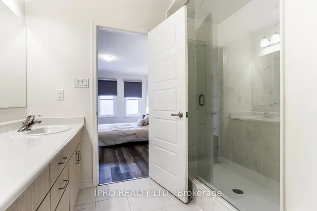 Additional image 24 of 1285 Sycamore Gdns Unit 3