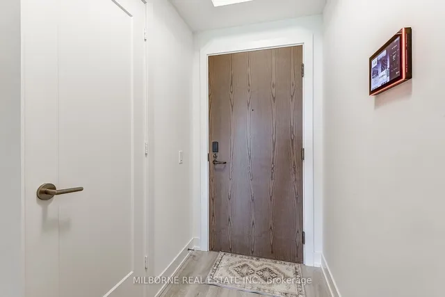 Additional image 16 of 30 Inn On The Park Dr Unit 1607