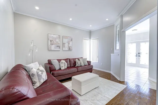 Additional image 4 of 15 Roundstone Dr