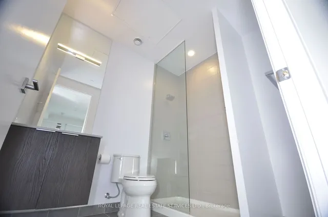 Additional image 18 of 4208 Dundas St Unit 702