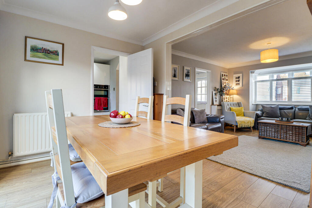 Additional image 9 of Springfield Crescent, Harpenden, Hertfordshire, AL5