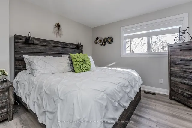 Additional image 21 of 1291 Princeton Cres