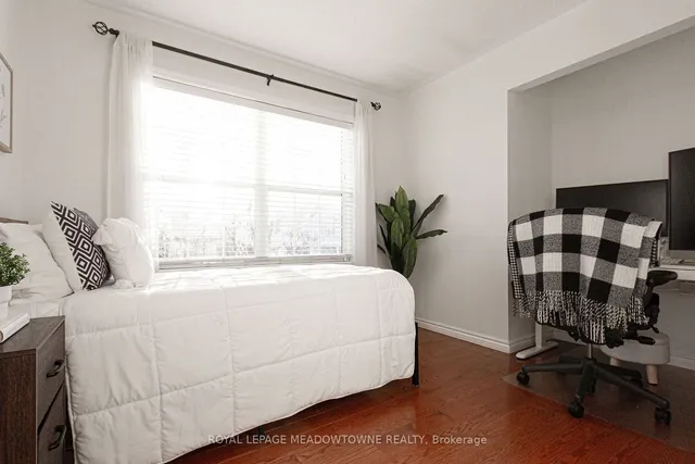 Additional image 23 of 431 Baverstock Cres