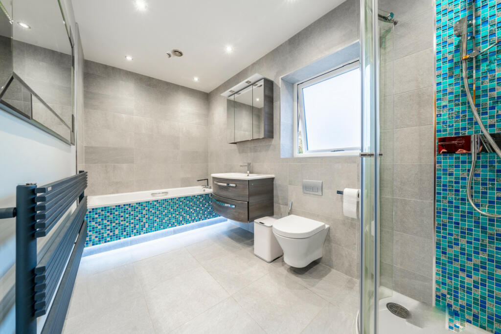 Additional image 28 of Denehurst Close, Barnt Green, Worcestershire B45 8HR