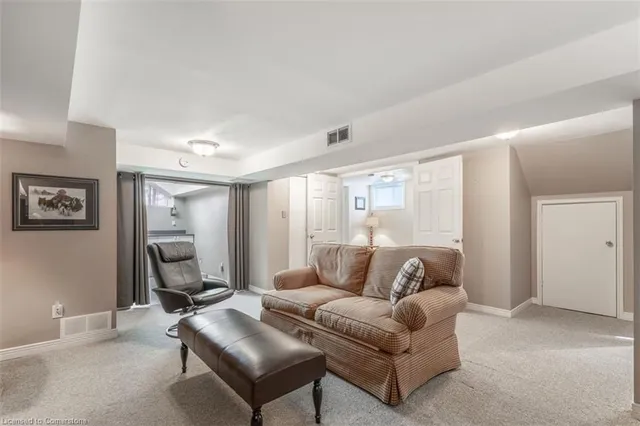 Additional image 22 of 2326 Redfern Rd