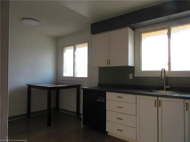 Additional image 17 of 19 Beryl St