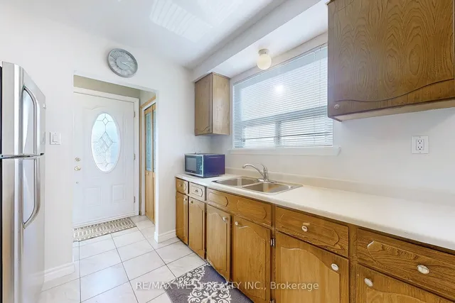 Additional image 22 of 78 Primula Cres