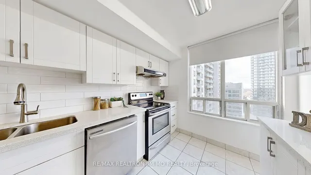 Additional image 16 of 256 Doris Ave Unit 2002