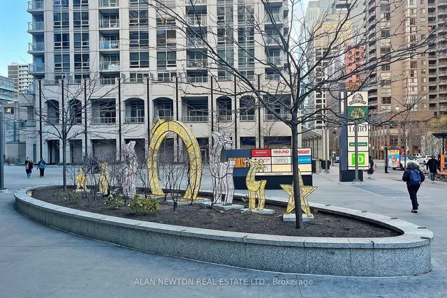 Additional image 38 of 763 Bay St Unit 1910