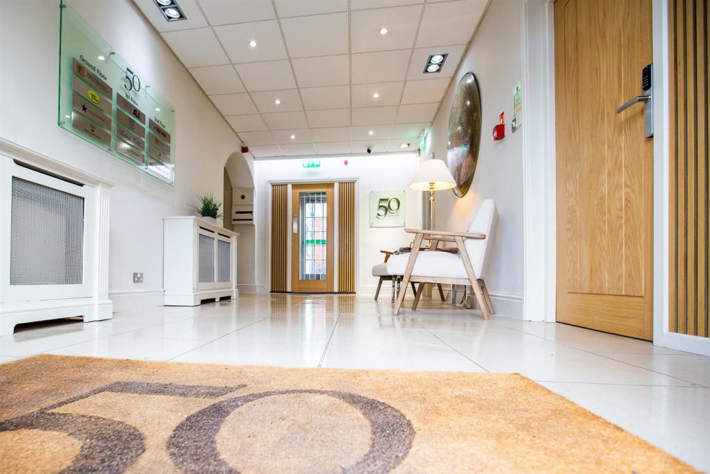 Additional image 10 of High Street, Henley-In-Arden