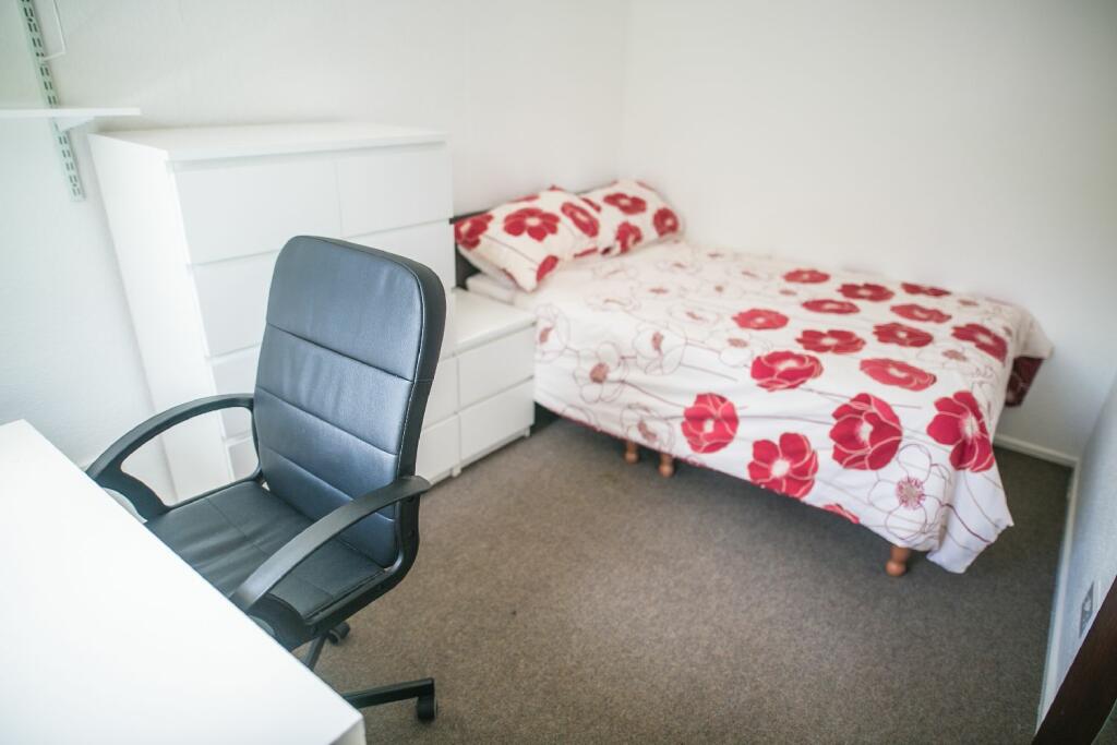 Additional image 7 of Leahurst Crescent, Harborne, Birmingham, West Midlands, B17