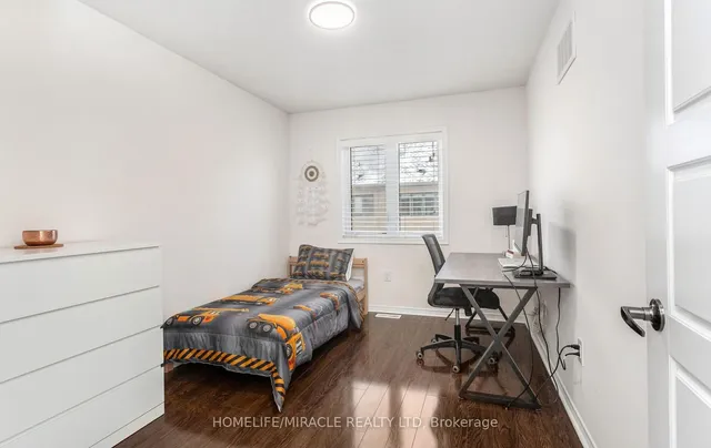 Additional image 20 of 30 Golden Springs Dr