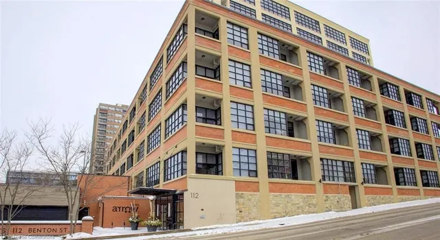 Additional image 2 of 112 Benton St Unit 101