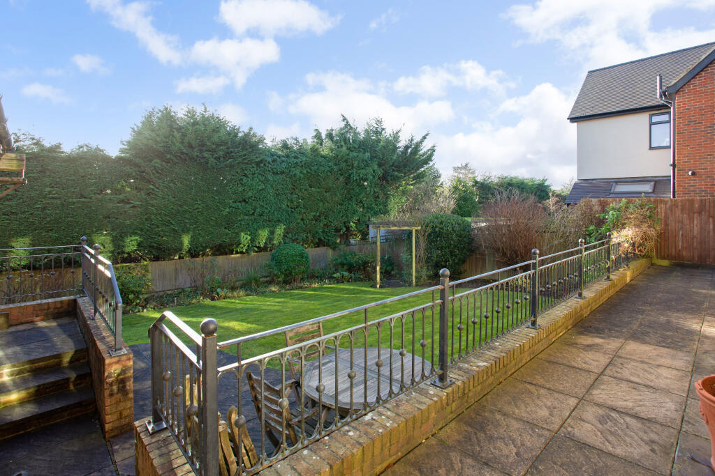 Additional image 12 of Nimrod Close, St. Albans, AL4