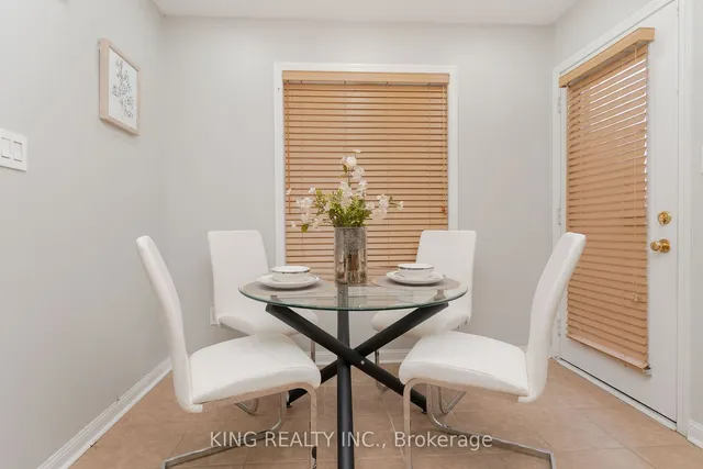 Additional image 12 of 54 COACHLIGHT Cres