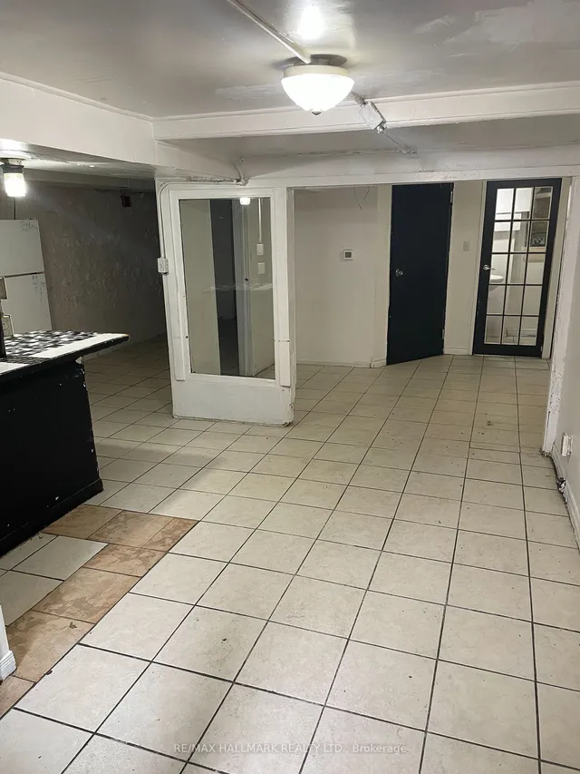 Additional image 27 of 177 Carlton St