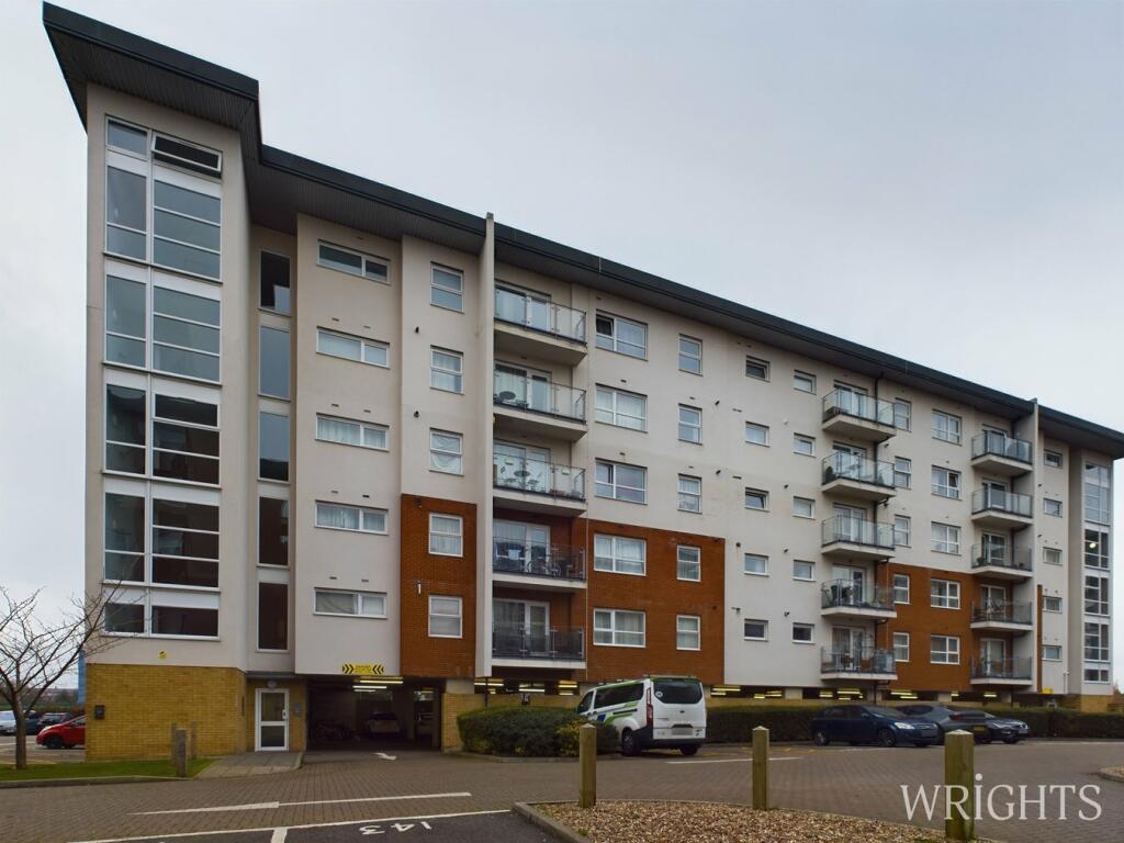 Clarkson Court, Hatfield, AL10