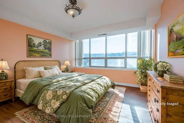 Additional image 20 of 8 Village Green Unit 612