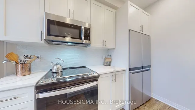 Additional image 11 of 12 Blanshard St Unit 309