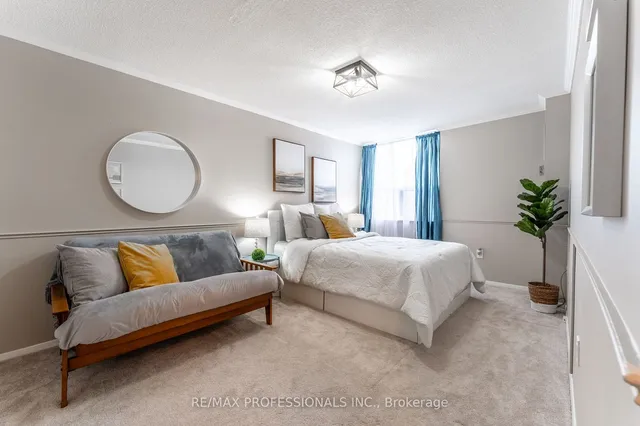 Additional image 29 of 4064 Lawrence Ave Unit 515