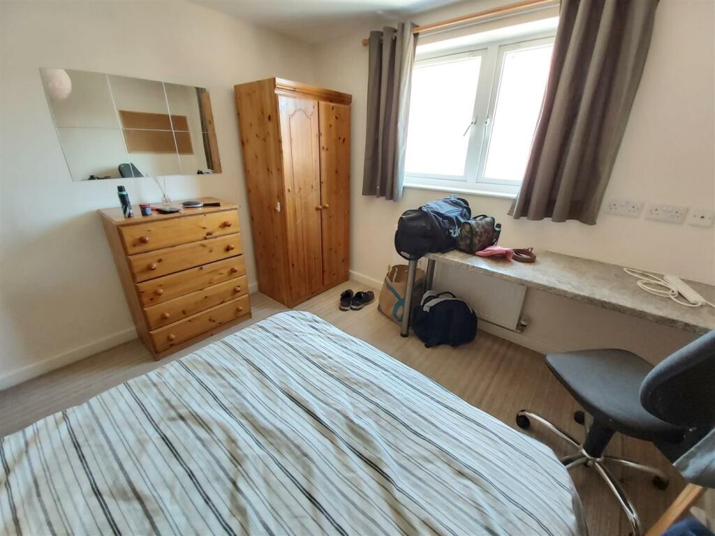 Additional image 13 of 39 Harrow Road