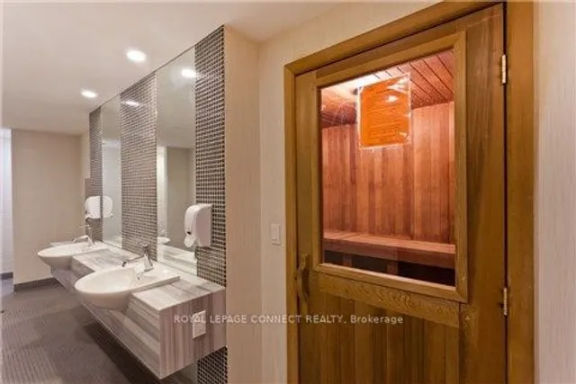 Additional image 29 of 215 Fort York Blvd Unit 703