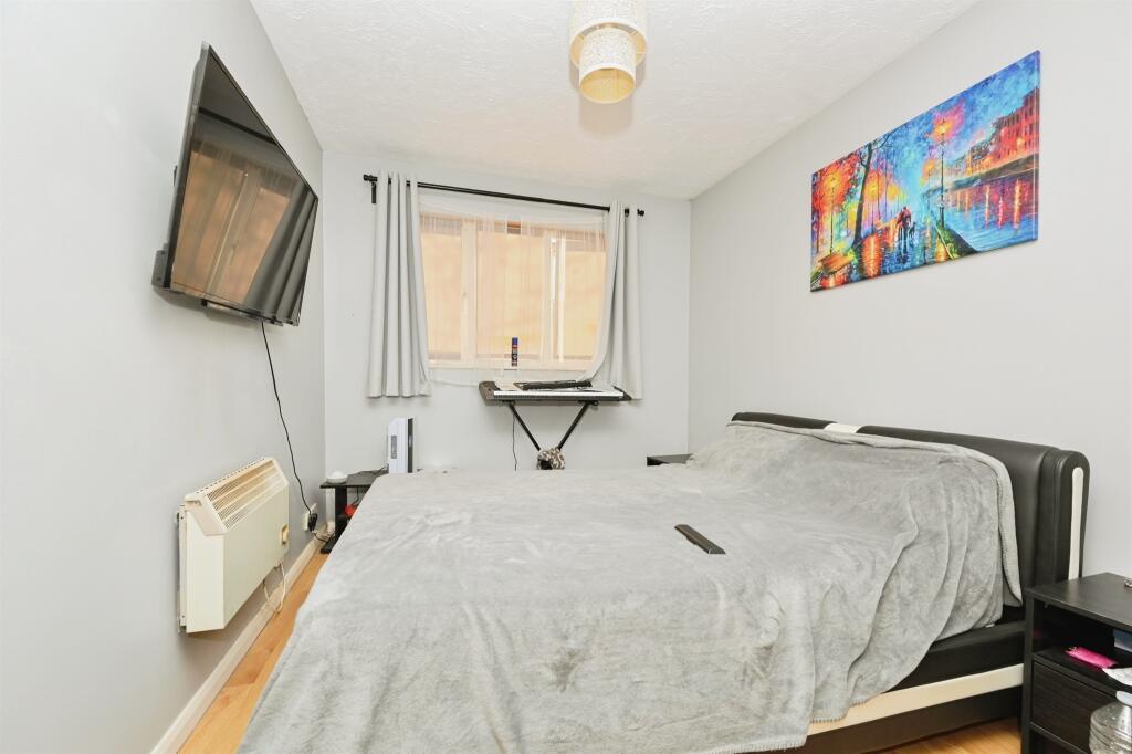 Additional image 4 of Tudor Close, Hatfield