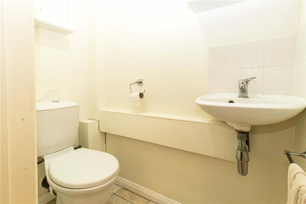 Additional image 6 of Glemsford Drive, Harpenden, Hertfordshire, AL5