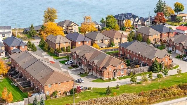 Additional image 50 of 45 Seabreeze Cres Unit 10